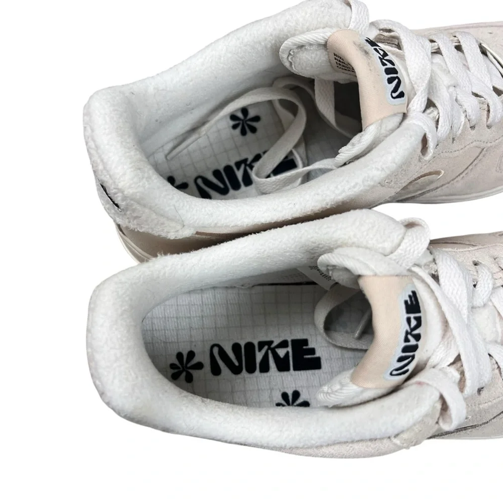 Nike Women's Air Force 1 Low '07 SE Sanddrift Gum Fleece‎ SZ 8.5